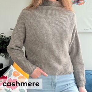Anthropologie Cashmere Gray Mockneck Long Sleeve Sweater S